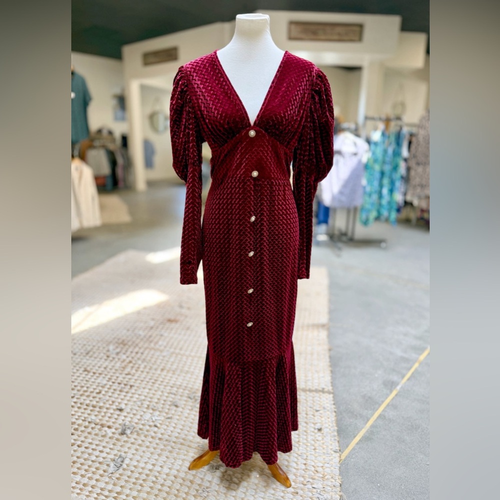 Luxurious Long Sleeve Burgundy Dress